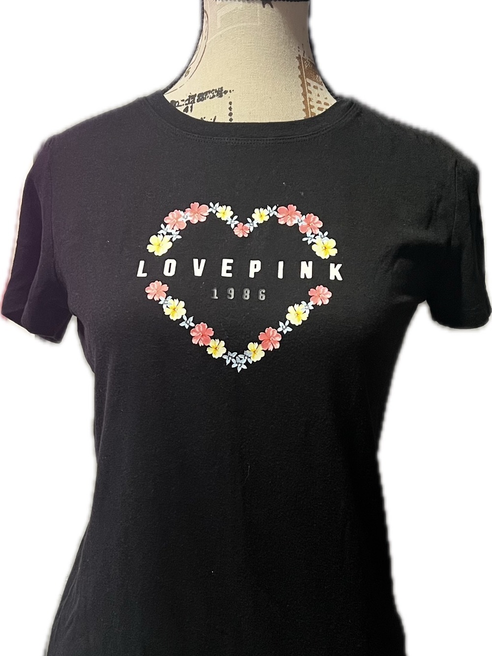 PINK Victoria's Secret Black Short-Sleeve Tee with Floral Heart